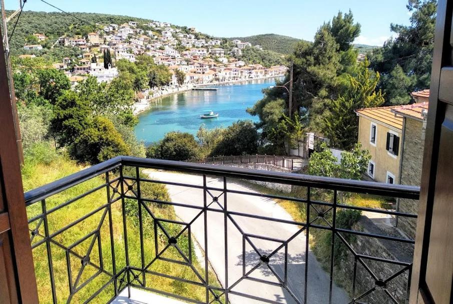 Appartement Pelion Seaside Luxury House à Áfissos Extérieur photo